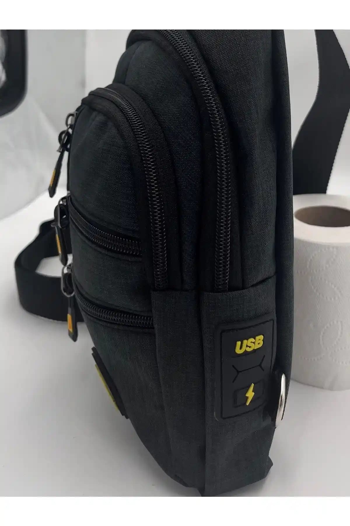 GOBI Siyah Unisex Polo Çantası: Modern Tasarım ve Dayanıklılığıyla Günlük Kullanım İçin