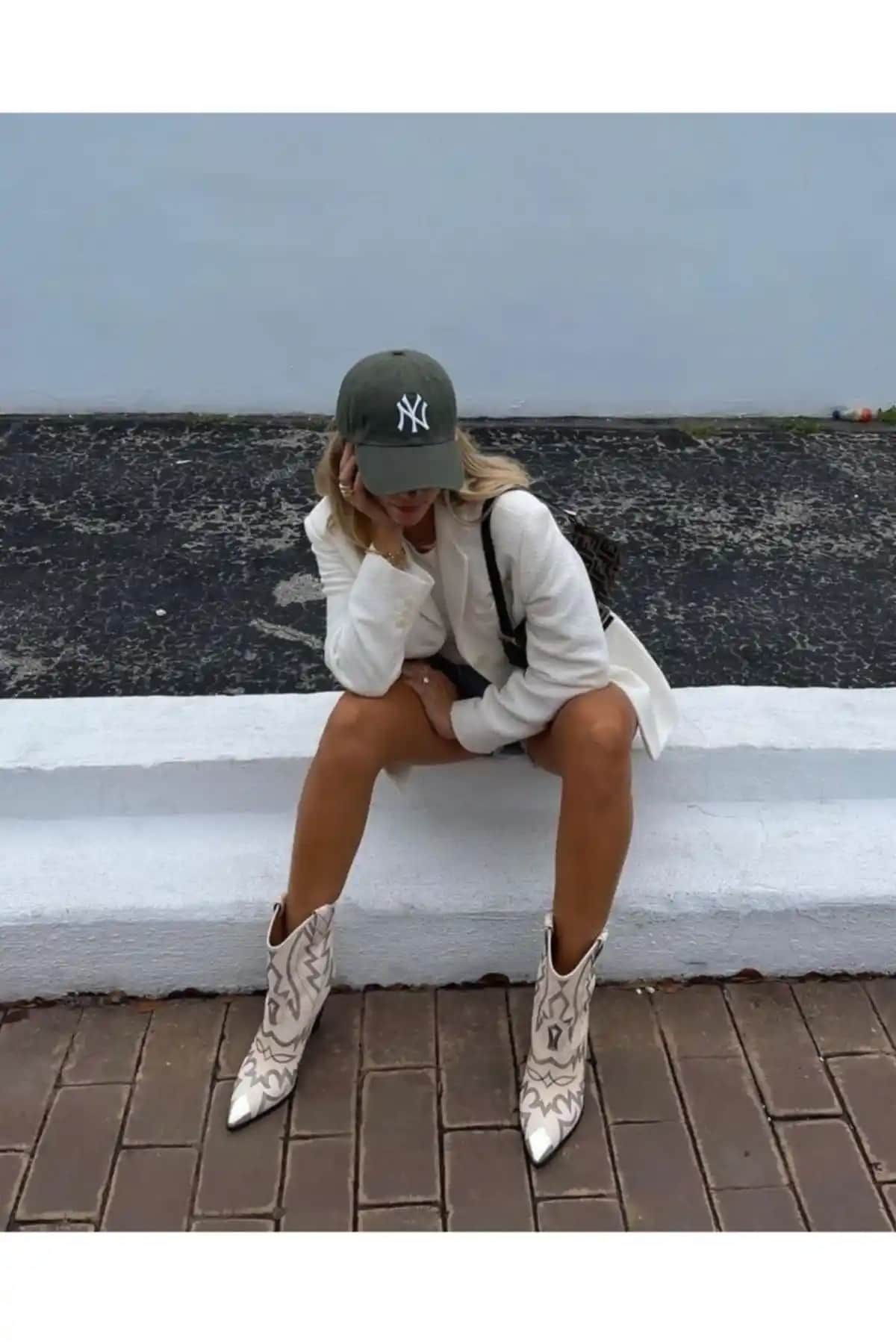 Goldmine unisex haki beyaz beyzbol şapkası dayanıklı ve şık tasarım, günlük kullanım için ideal