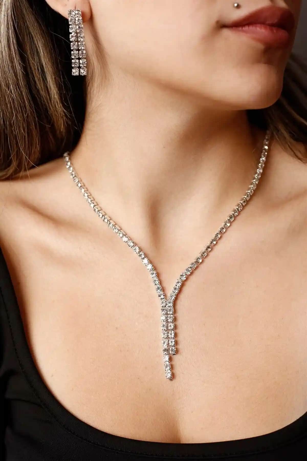 Gümüş Kaplama Takı Setleri Karşılaştırması: Şık ve Zarif Seçenekler Hakkında Bilgi