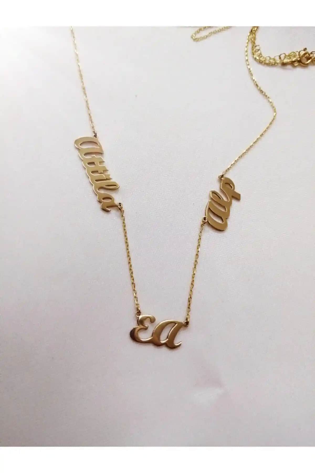 Gümüş Kolye Seçenekleri Karşılaştırması: Aile ve Nazarlı Modellerin Özellikleri