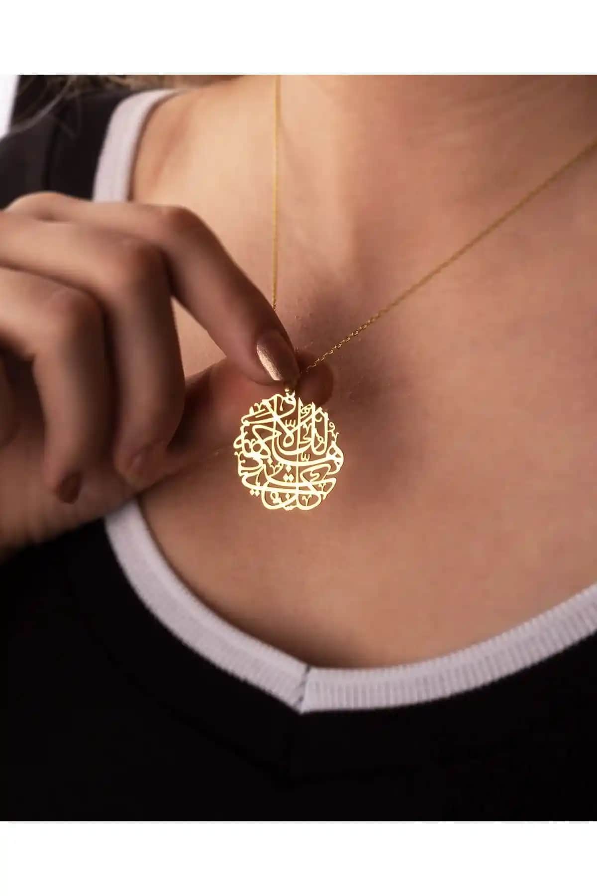 Gümüş Nazar Duası Kolye ve Osmanlı Tasarımı Kolye Karşılaştırması