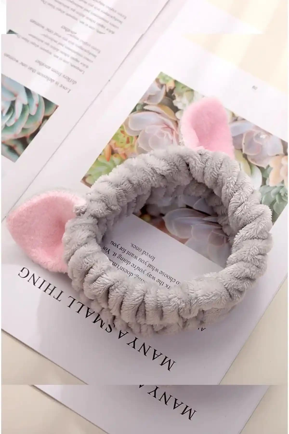 H&E DESIGN Peluş Kulaklı Makyaj ve Banyo Bandı Şık ve Çok Yönlü Kullanım Sunar