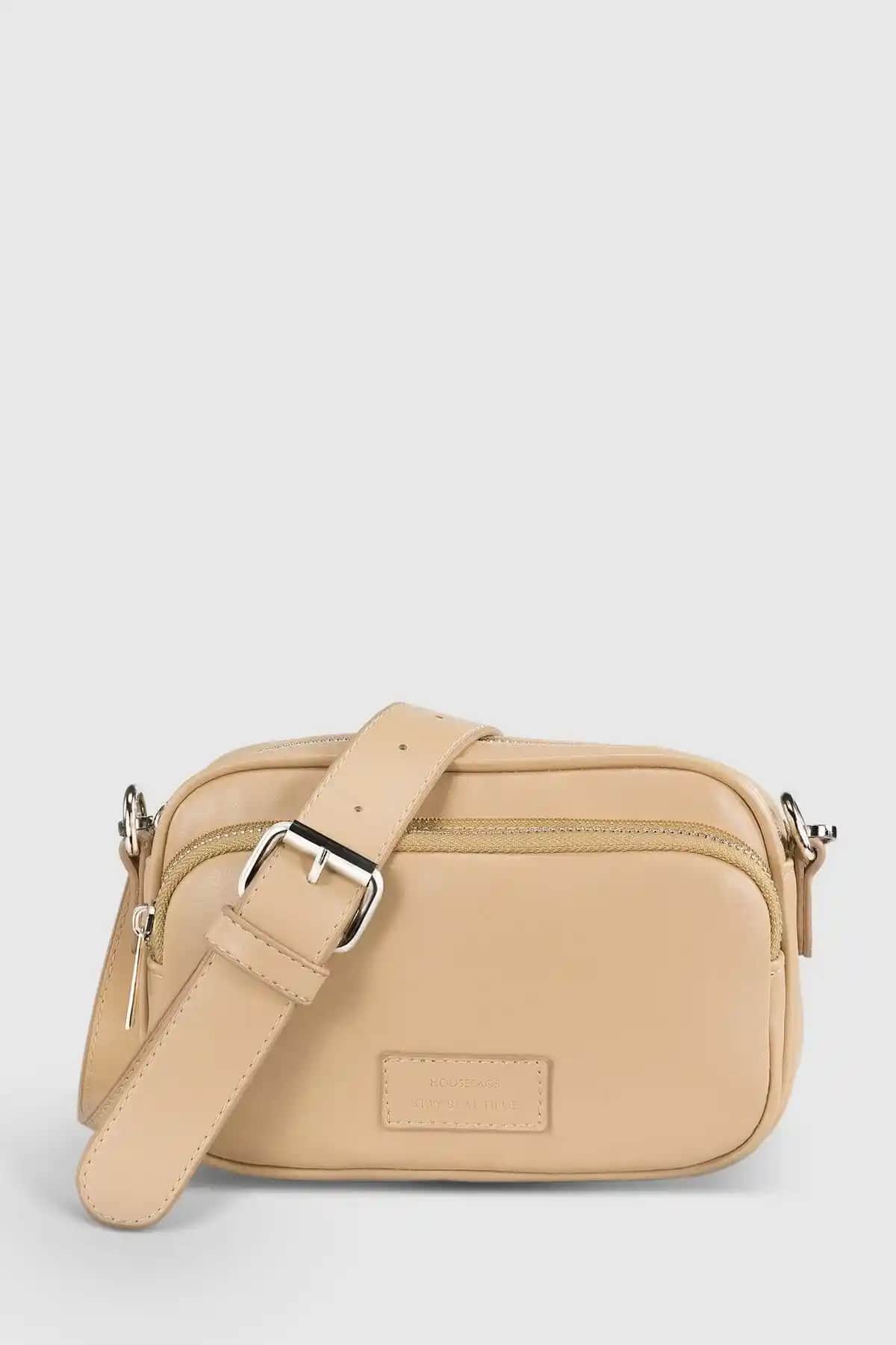 Housebags Kadın Krem Çok Cepli Çanta: Şık ve Fonksiyonel Günlük Kullanım Aksesuarı