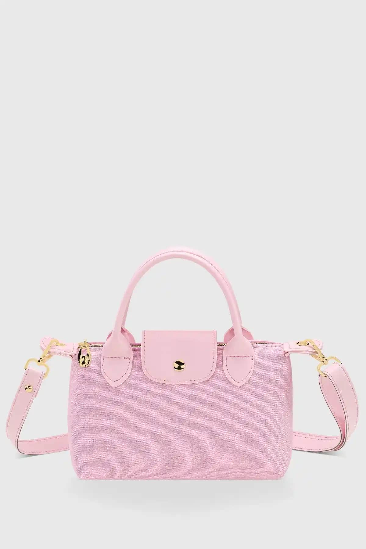 Housebags Pembe Kanvas ve Shaka Mint Yeşil Çanta Karşılaştırması: Özellikler ve Kullanıcı Yorumları