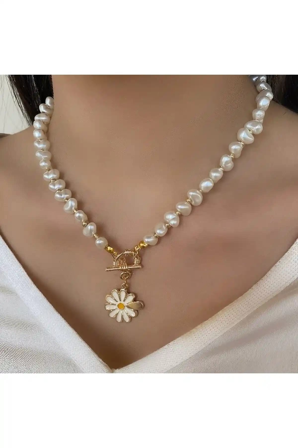 İki inci kolye modeli karşılaştırması: tasarım, malzeme ve kullanıcı yorumları