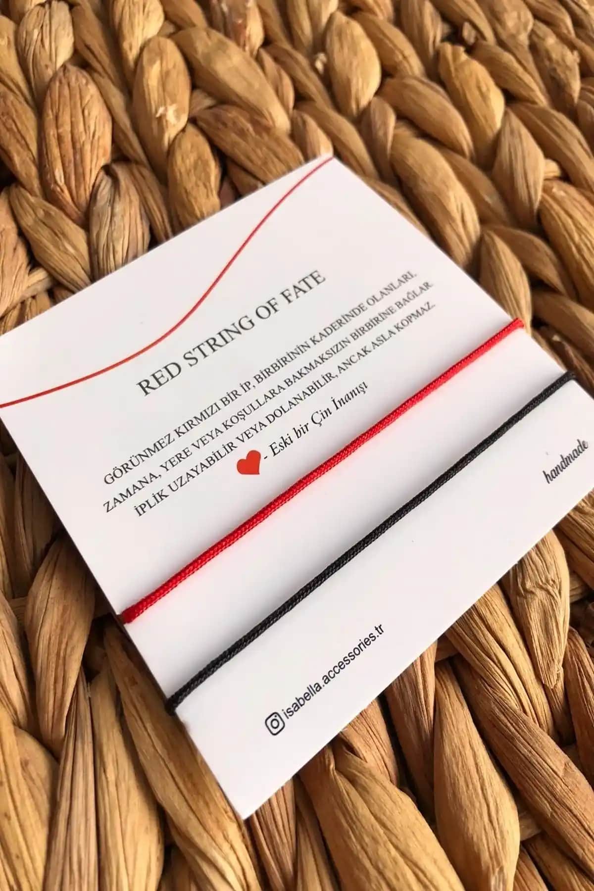 İsabella Accessories Sevgili Bilekliği: Tasarım ve Anlamın Buluşması