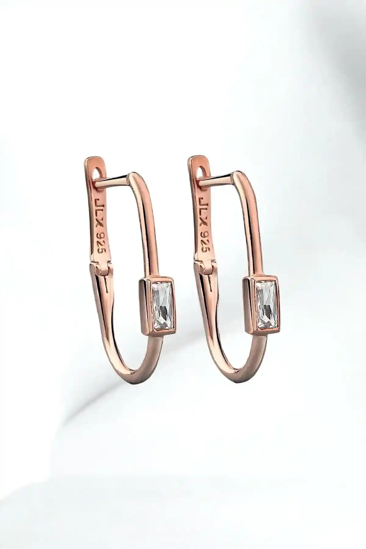 Jelux Silver 925 Ayar Gümüş Zirkon Taşlı Küpe Karşılaştırması