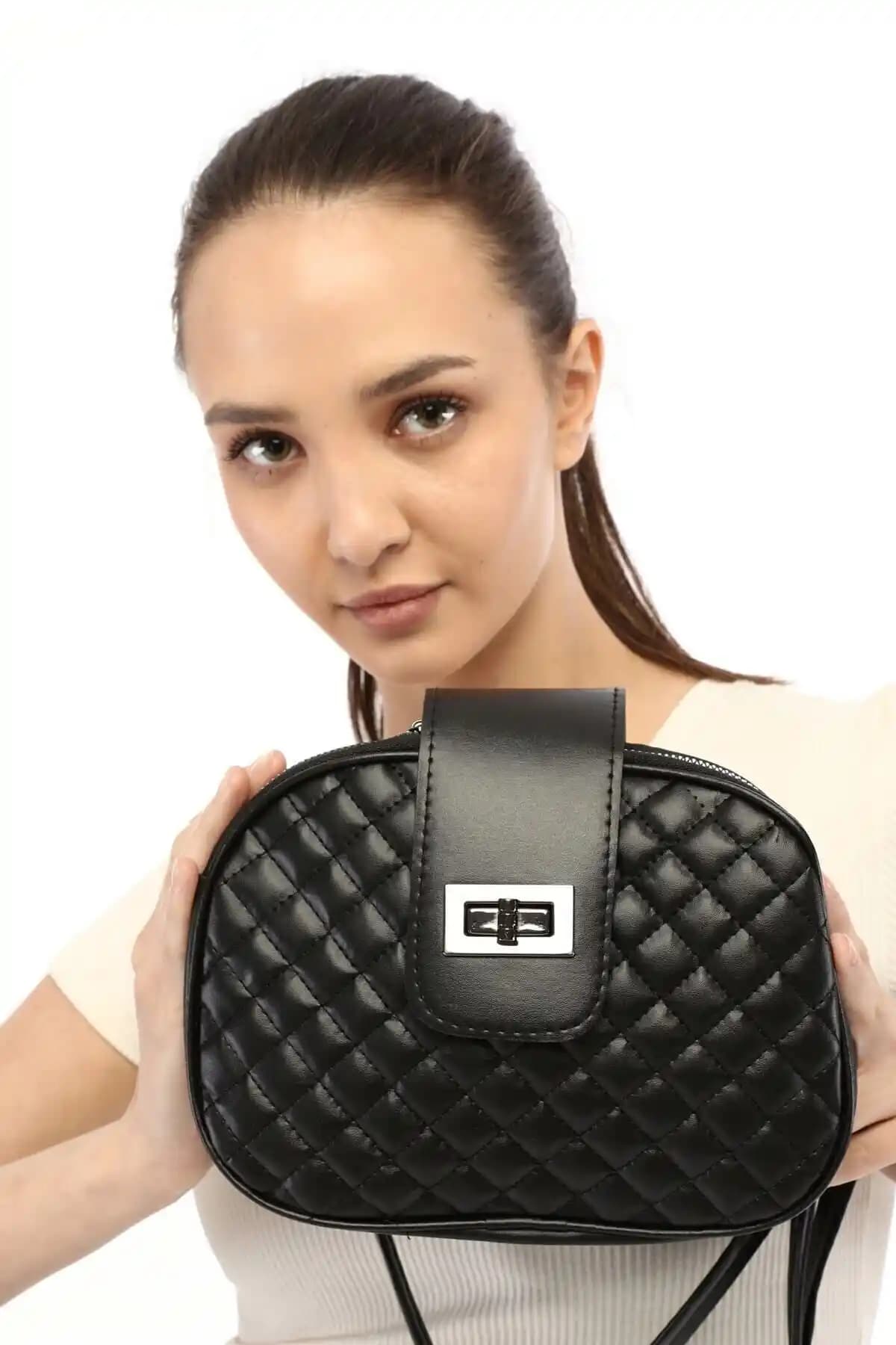 Kadın Günlük Kullanım İçin BLUE FASHION ve faseb Çanta Karşılaştırması