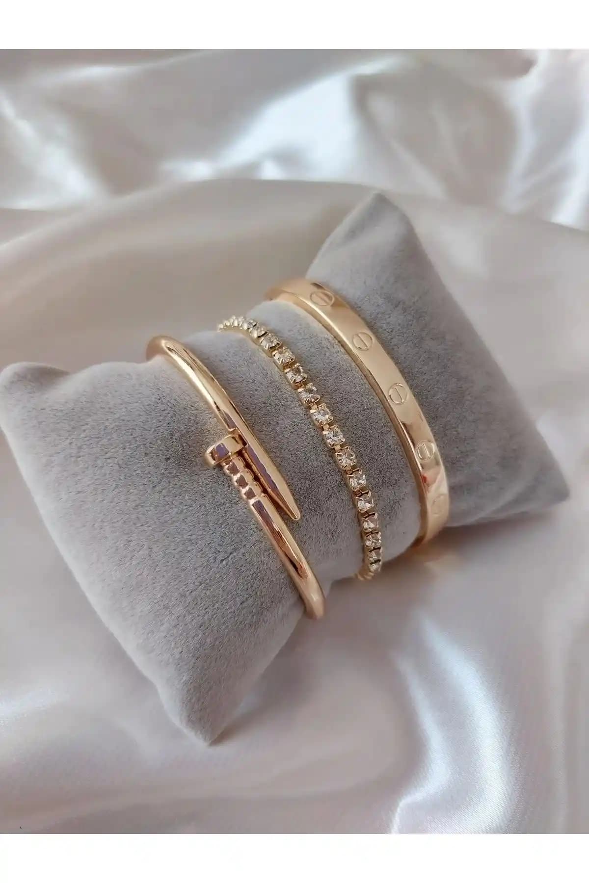 Kadınlar İçin Altın Kaplama Kararmaz Zirkon Taşlı Bileklik Üretici Garantili