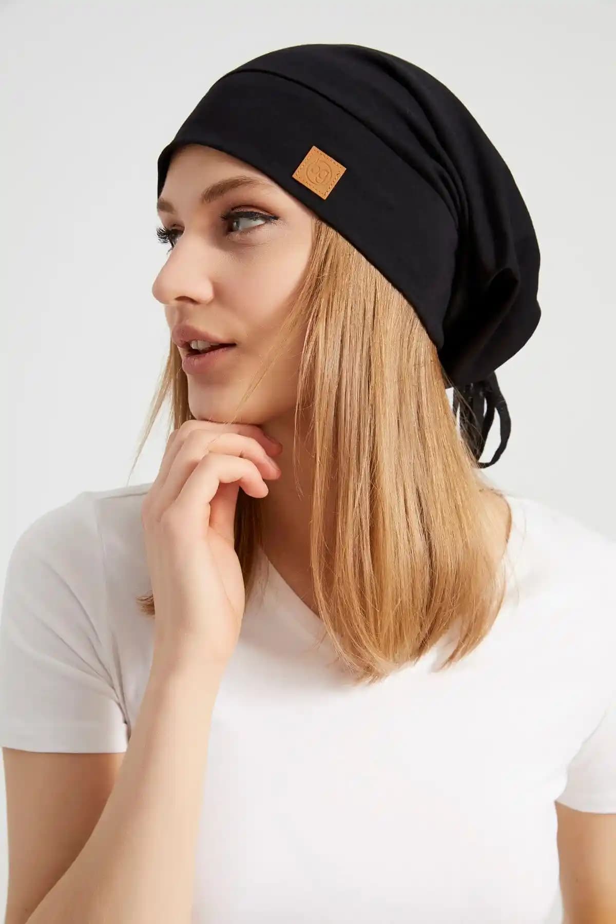 Kadınlar İçin Çok Amaçlı Siyah Ip Detaylı Şapka Bere ve Buff Ürünü