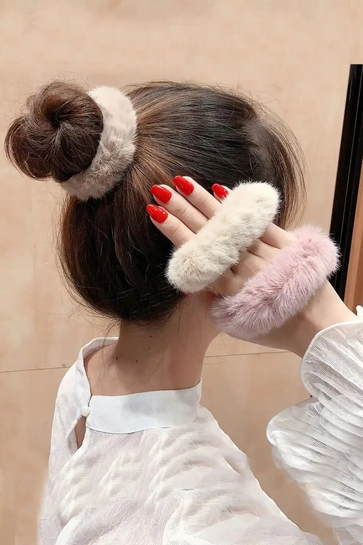 Kadınlar İçin En İyi Saç Tokası Karşılaştırması: Peluş ve Siyah Modellerin Özellikleri