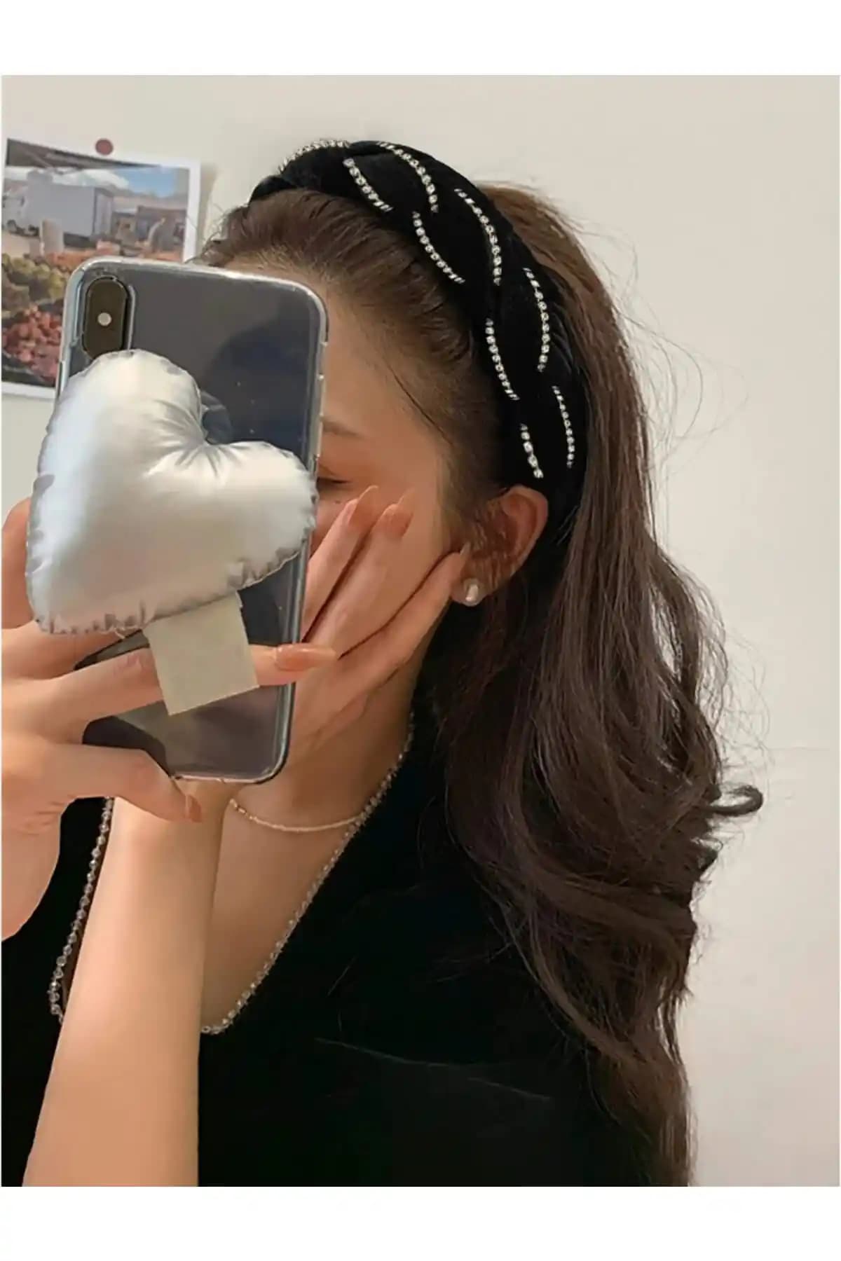 Kadınlar İçin Zarif ve Konforlu Taç Modellerinin Karşılaştırması