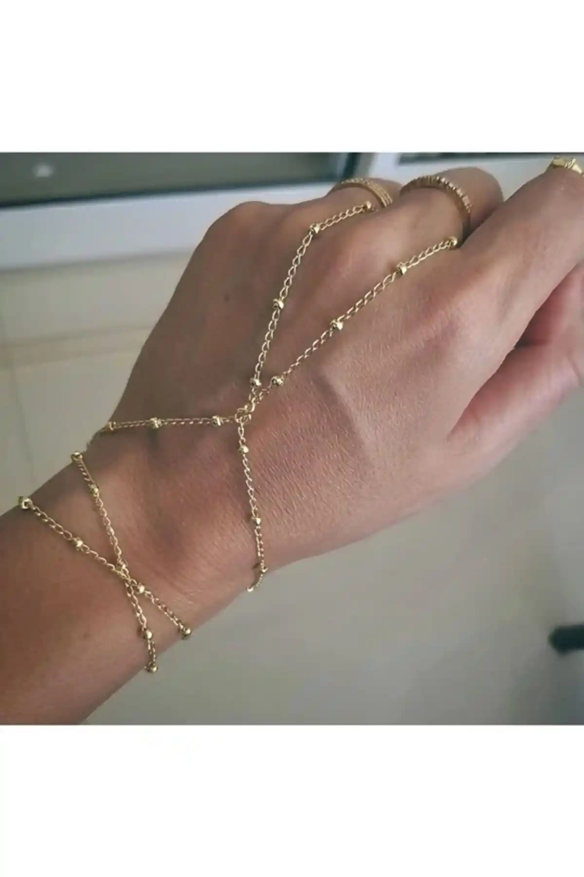 Karşılaştırmalı İnceleme: Miel Kadın Şahmeran Bileklik ve ringbox Gold Pullu Zincir