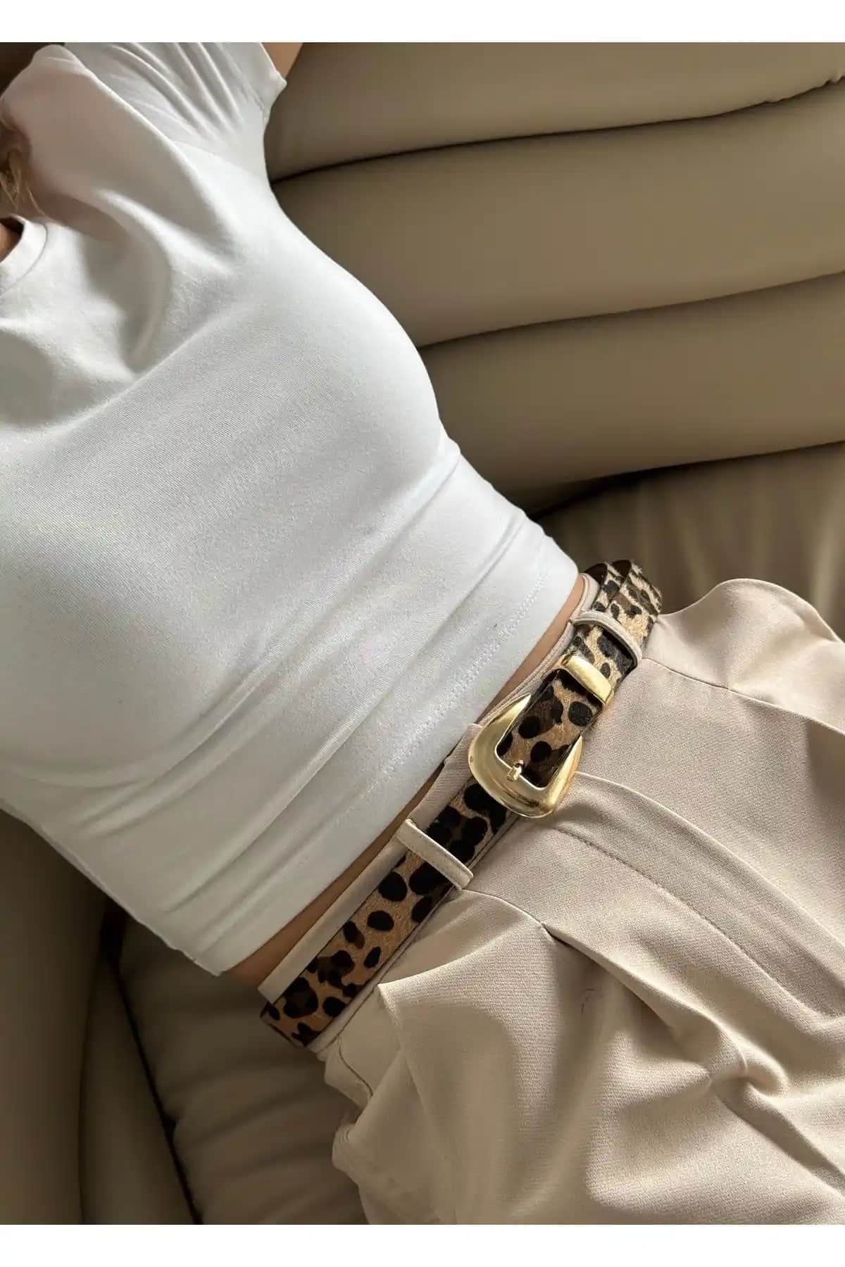 KILIGISTANBUL Leopar Gold Tokalı Kemer: Şıklık ve Fonksiyonellik ile Günlük Kullanım