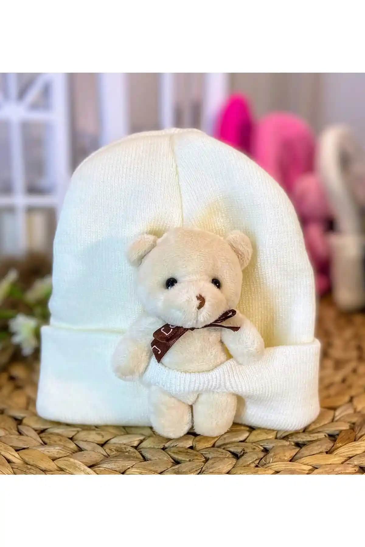 Kış İçin Şık ve Konforlu Ayıcıklı Bere - Pamuklu ve Yumuşak Tasarım