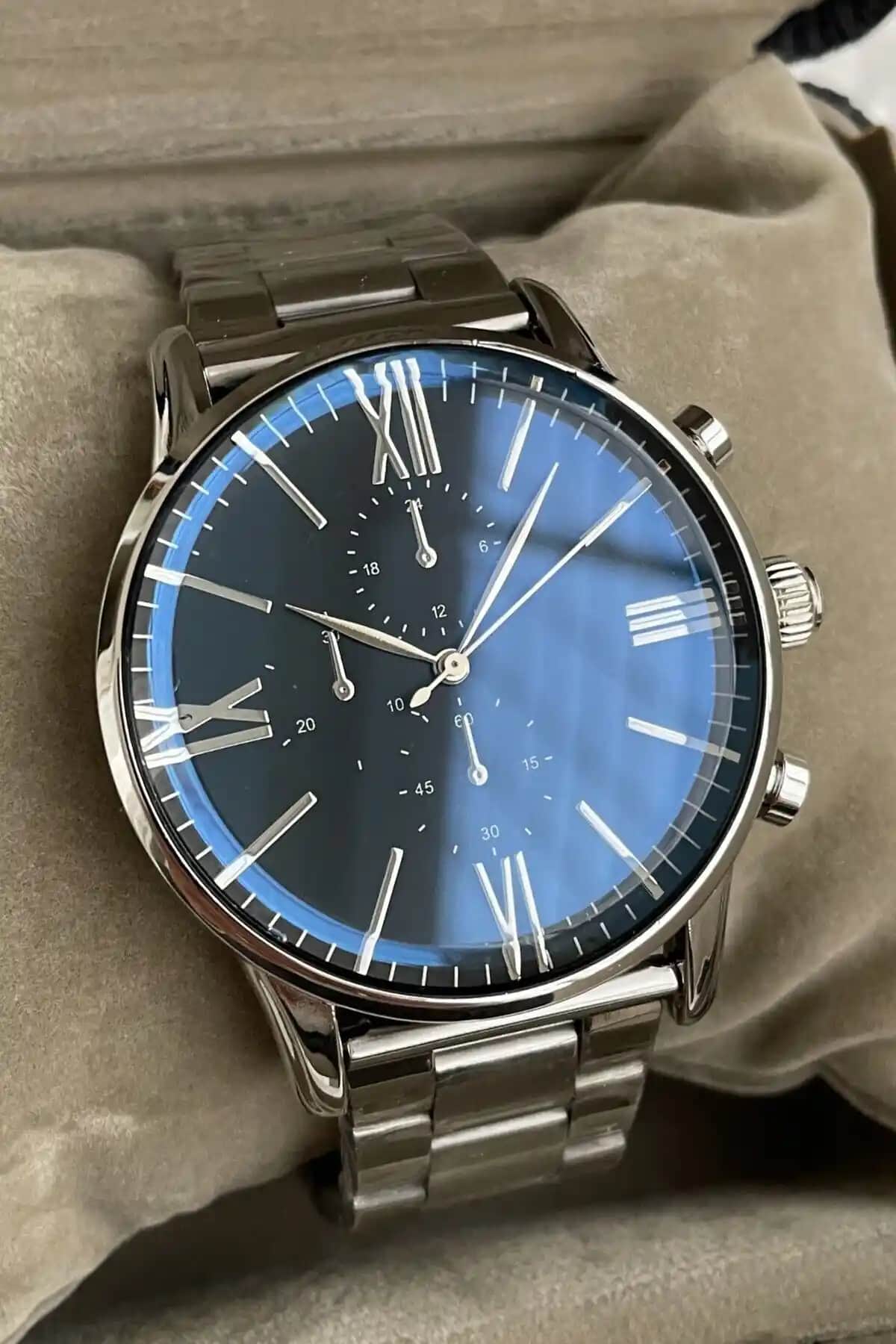 Leerybee Erkek Gümüş Renk Klasik ve Spor Model Dayanıklı Kol Saati