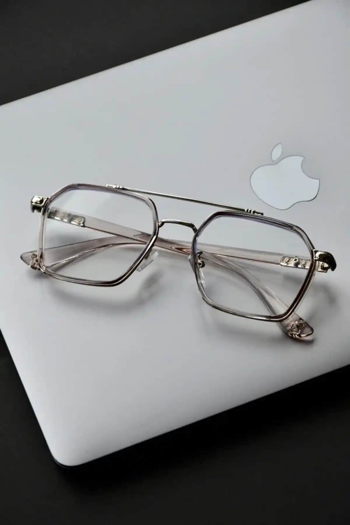 LOOKUP Mavi Işık Koruyucu Gözlük: Şık ve Fonksiyonel Tasarım ile Göz Sağlığınızı Koruyun