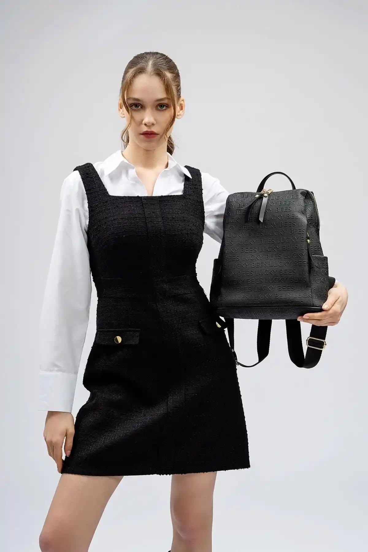 Lucky Bees Kadın Büyük Boy Sırt Çantası Günlük Şıklık ve Fonksiyonellik Sunar