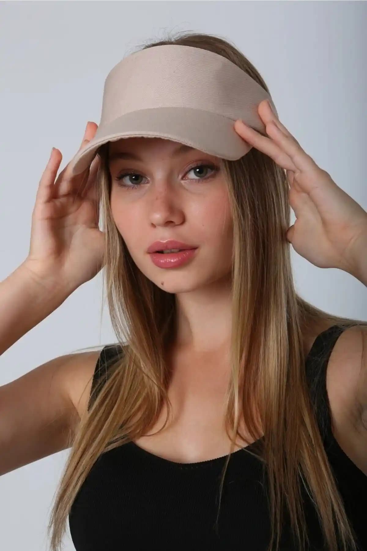 Luminos ve novon Yaz Şapkaları Karşılaştırması Güneşten Koruma ve Şıklık Açısından