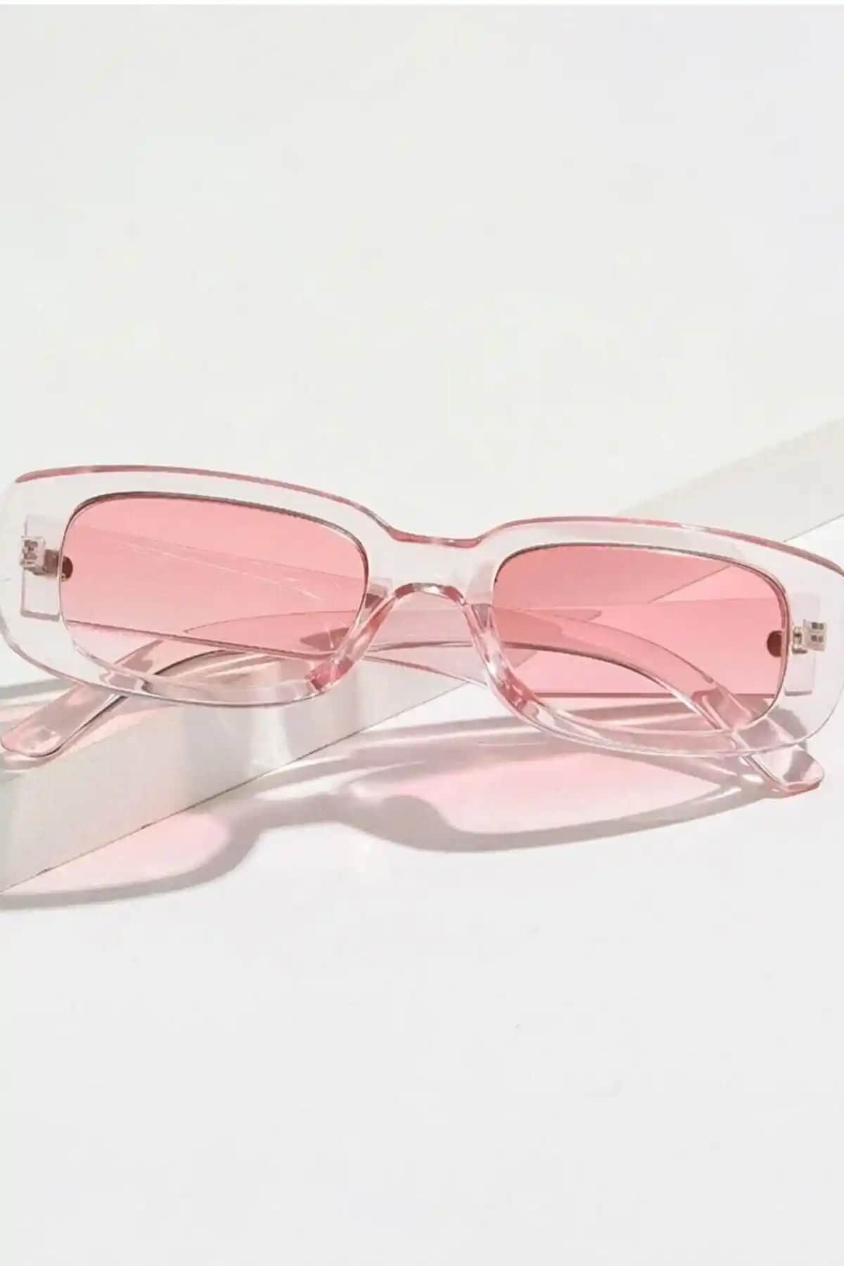 LUPİX ve ModaLand Retro Güneş Gözlüğü Karşılaştırması: Stil ve Koruma Açısından Analiz