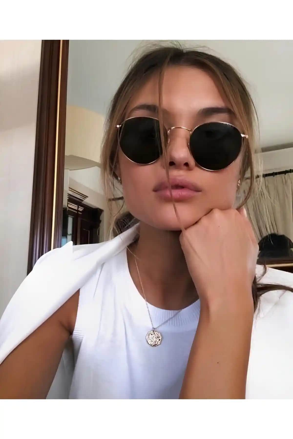 Macerati Unisex Siyah Gold Çerçeveli Güneş Gözlüğü Şıklık ve Göz Sağlığı Koruması