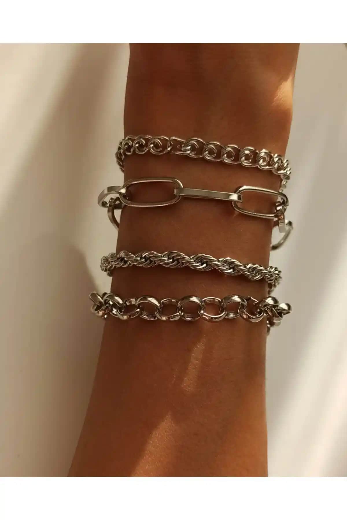 MagicStone Kadın Gümüş İtalyan Zincirli Kombin Bileklik Şıklık ve Dayanıklılık Sunar