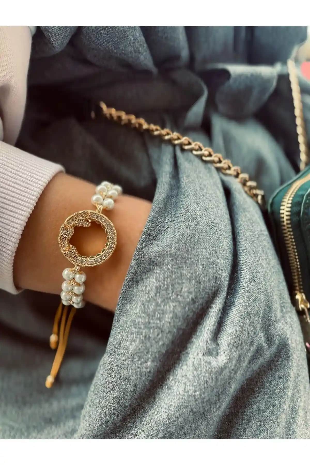 MeriTakı Çeyrekli Bileklik: Zarif ve Anlam Dolu Modern Takı Seçeneği