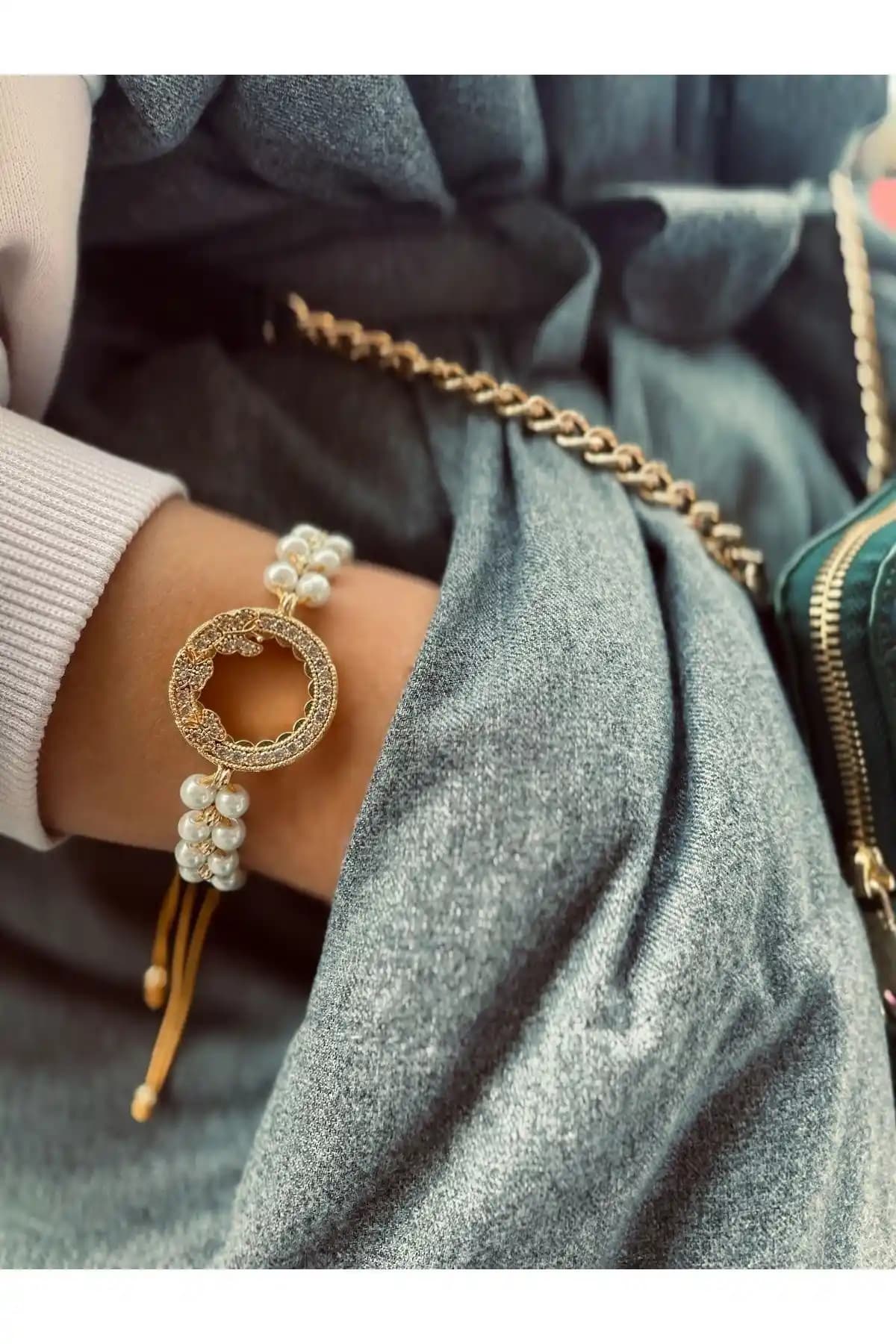 MeriTakı Çeyrekli Bileklik: Zarif ve Anlam Dolu Modern Takı Seçeneği