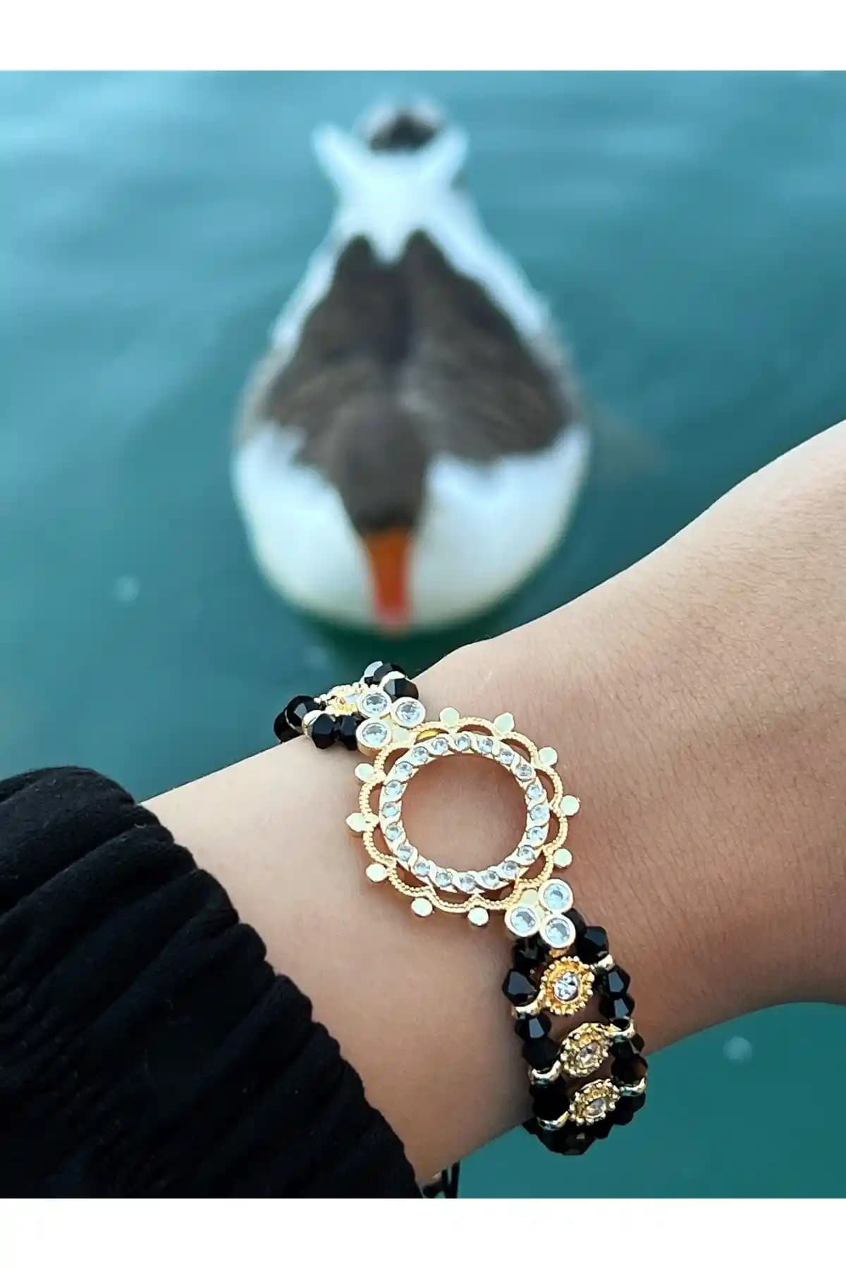 MeriTakı Çeyrekli Bileklik: Zarif ve Modern Altın Kaplama Takı Seçeneği