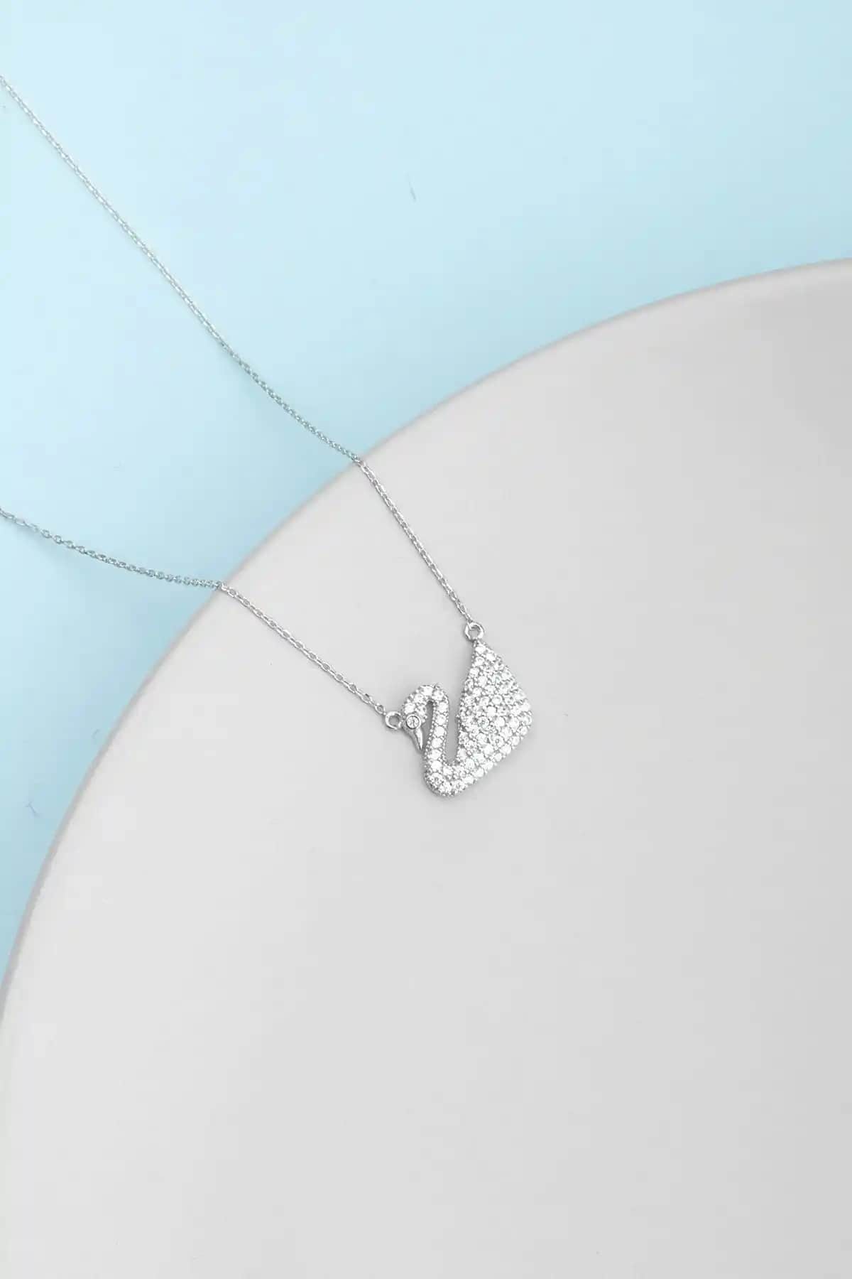 Miavi Silver 925 Ayar Gümüş Kuğu Kolye Zarif ve Dayanıklı Tasarım Özellikleri