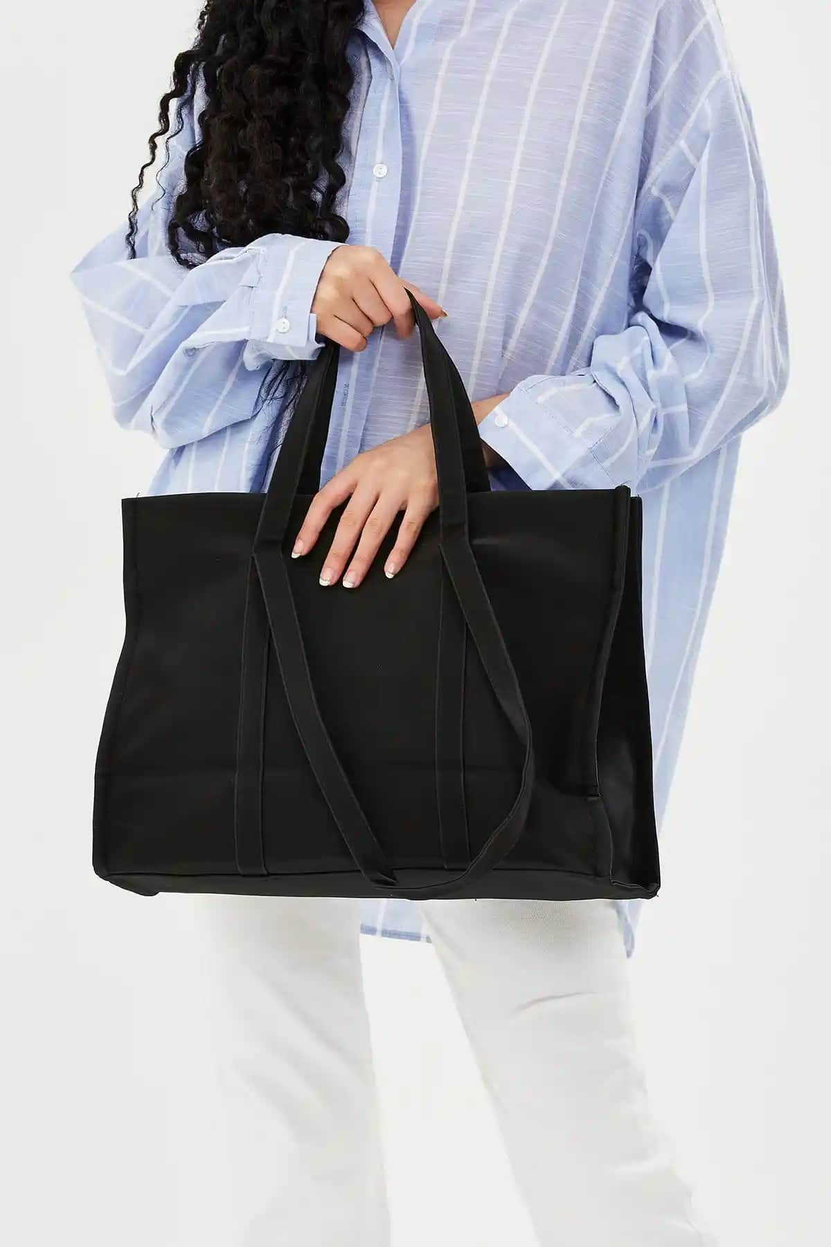 Minebag Amelia Paraşüt Kumaş Kadın Kol Çantası Siyah Günlük Kullanım İçin Uygun