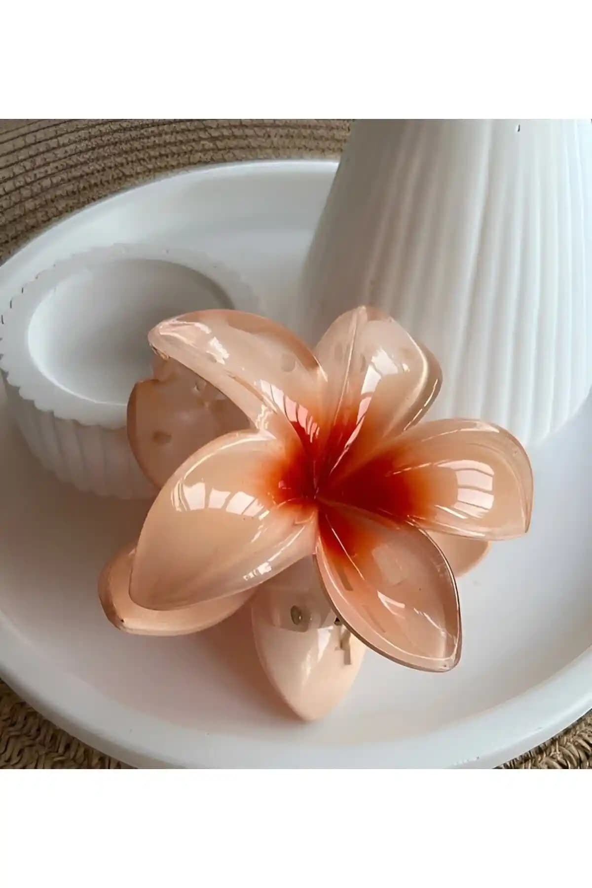 Minibuki Lotus Çiçek ve Monalisa Sarı Çiçek Tokaları Karşılaştırması
