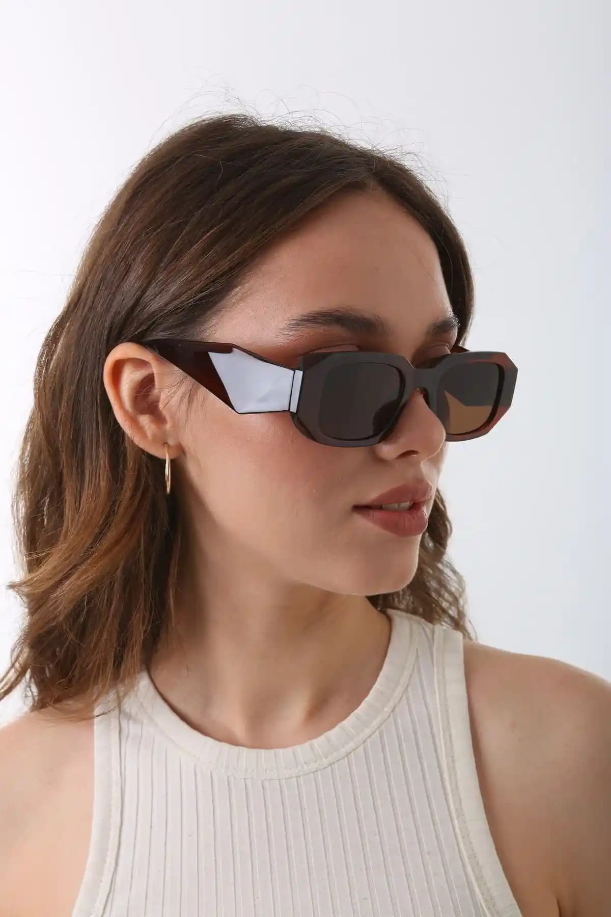 ModaLand Larissa ve Modalucci Kahverengi Güneş Gözlüğü Karşılaştırması ve Kullanıcı Yorumları