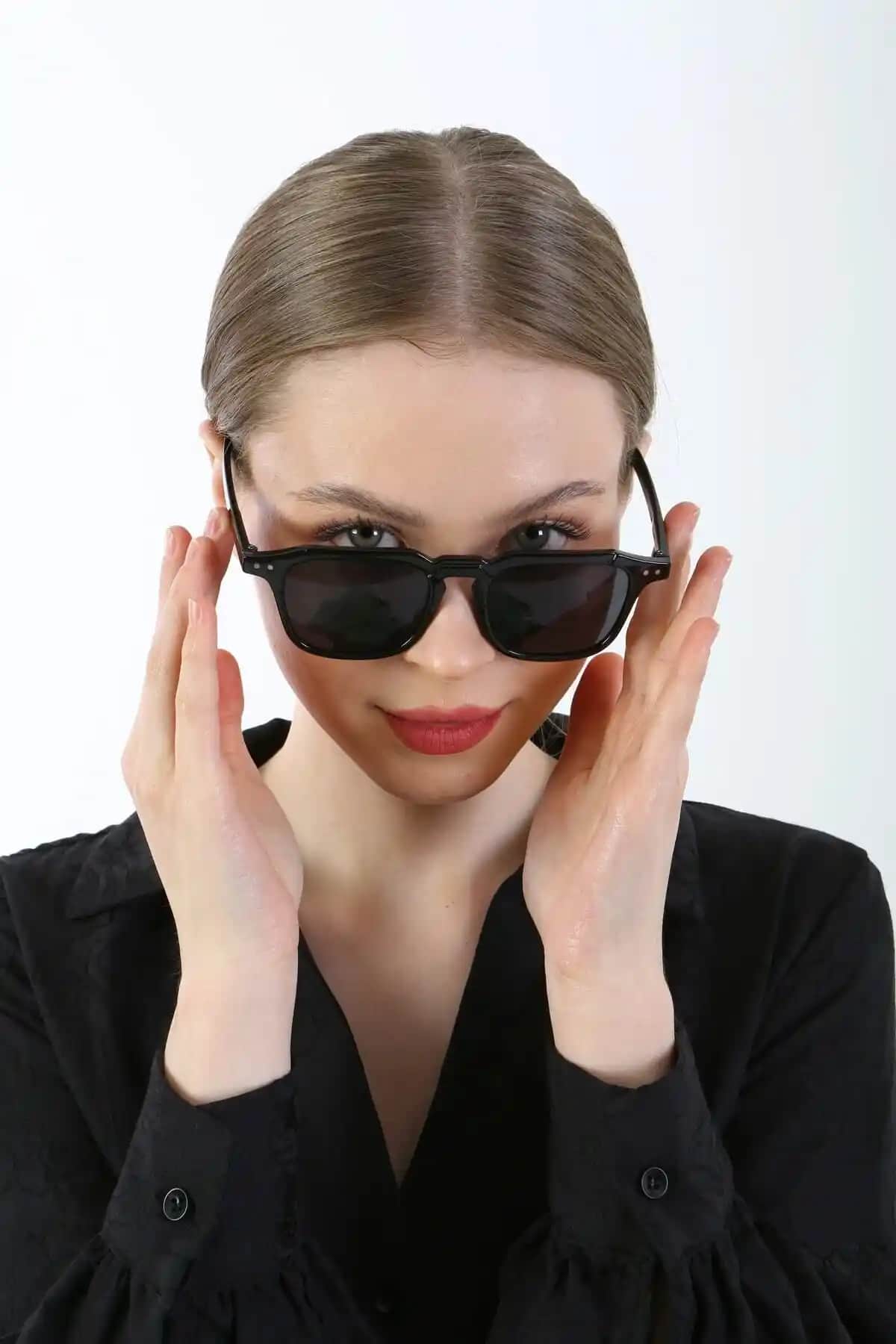 ModaLand Zeno Unisex Güneş Gözlüğü Modern Tasarım ve Koruma Özellikleriyle Öne Çıkar