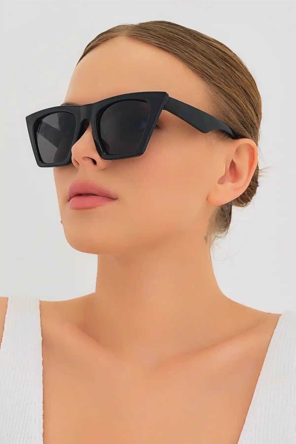 Modalucci Cat Eye Güneş Gözlüğü Kadınlar İçin Şık ve Koruyucu Tasarım