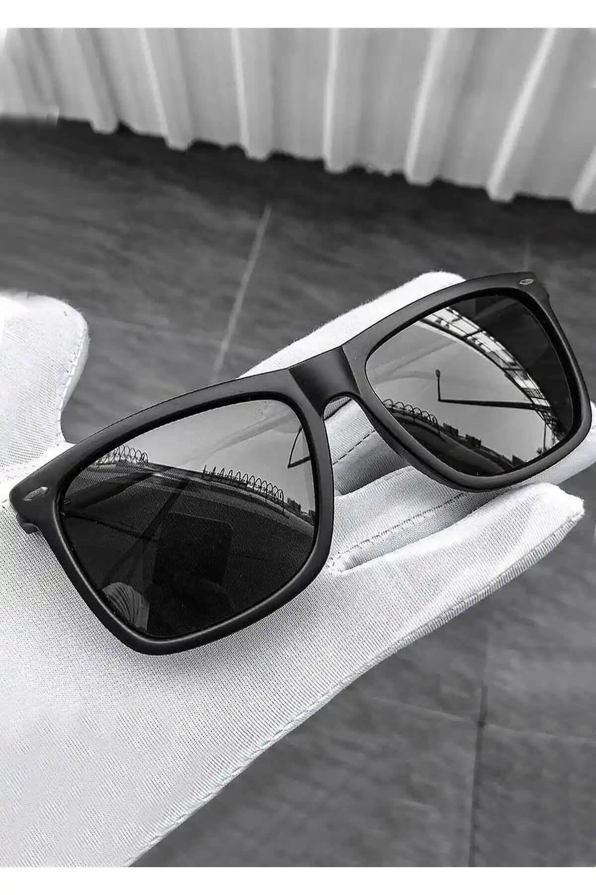 Modalucci Unisex Güneş Gözlüğü: Şıklık ve Göz Sağlığını Koruyan Modern Tasarım