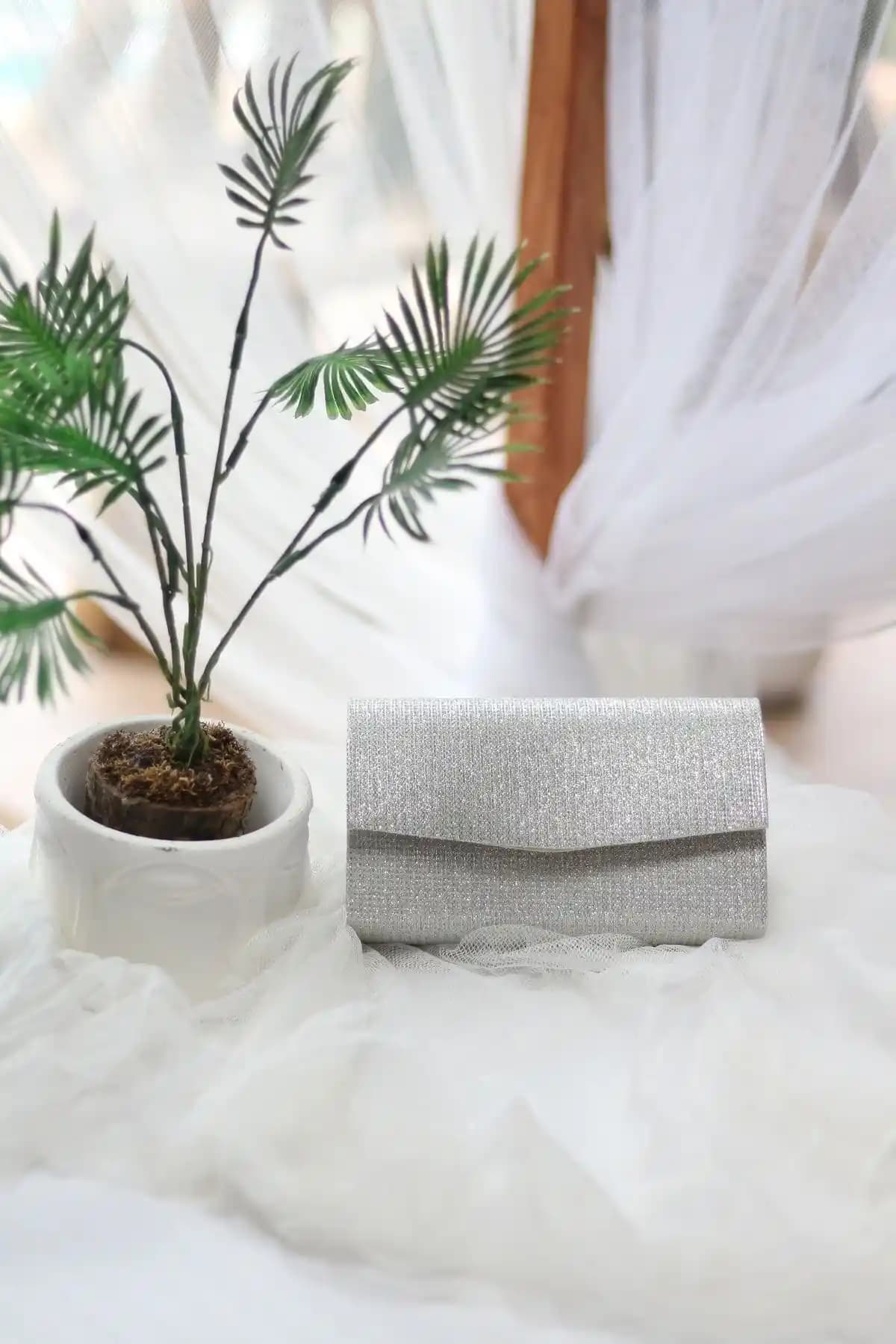 Moom Bag Kadın Simli Gümüş Mini Omuz Çantası Şık ve Dayanıklı Gece Aksesuarı