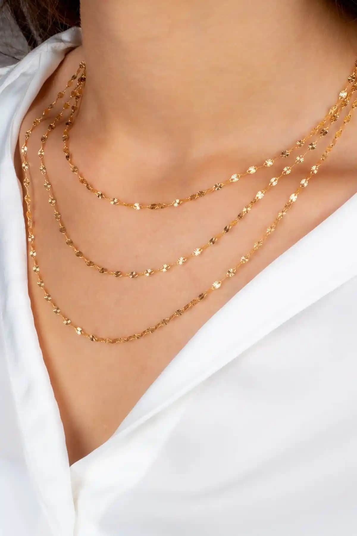 Mücevher Sarayı 22 Ayar Altın Zincir Kolye Şıklığı ve Dayanıklılığıyla Öne Çıkıyor