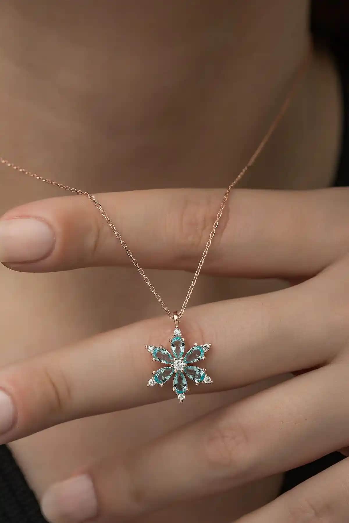 NEREZE ve Silvano Jewelry 925 Ayar Gümüş Kolye Karşılaştırması ve Seçim Rehberi