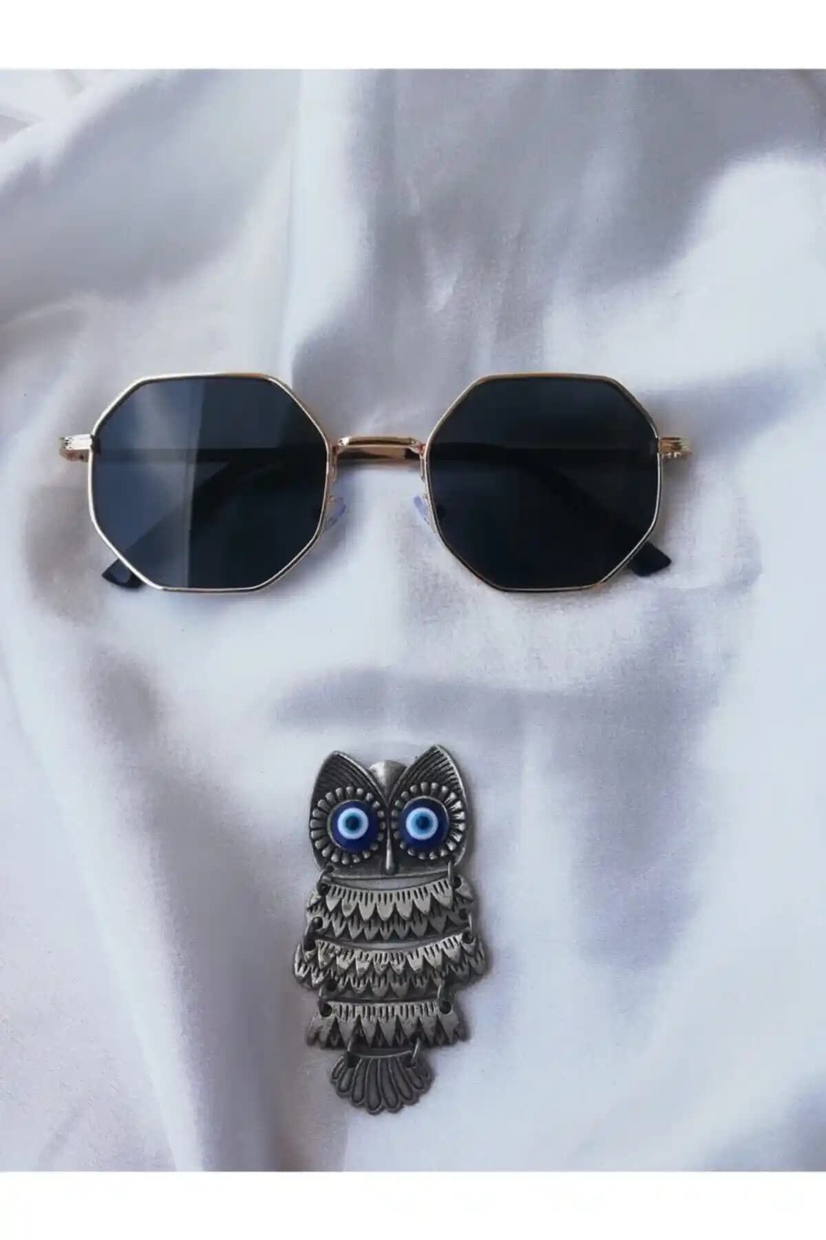 ONNObutik ve WATCHOFROYAL Güneş Gözlüğü Karşılaştırması: Tasarım, Özellikler ve Kullanıcı Yorumları