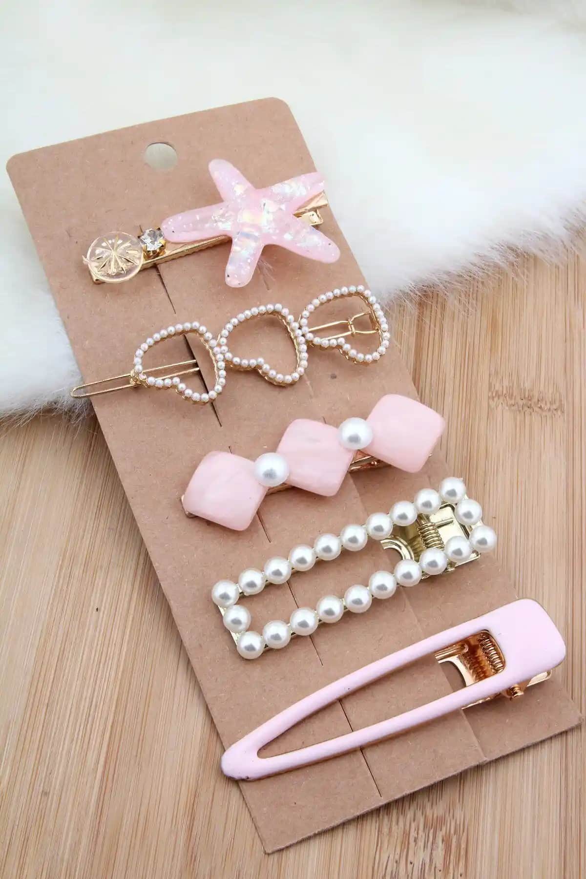 Pelin Aksesuar'ın Pembe ve Lila Toka Setleri Karşılaştırması: Hangi Set Daha Uygun