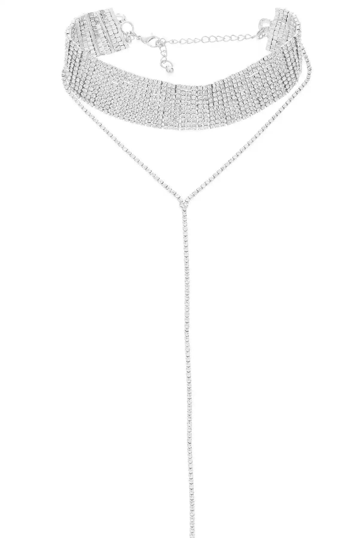 Pelin Aksesuar Taşlı ve Incili Choker Kolye Karşılaştırması: Şıklık ve Kalite Analizi