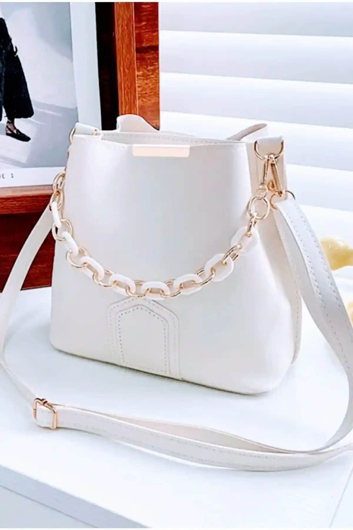 Pemboo Kadın Zincir Aksesuarla Yuvarlak Deri Çanta İnceleme ve Kullanıcı Yorumları