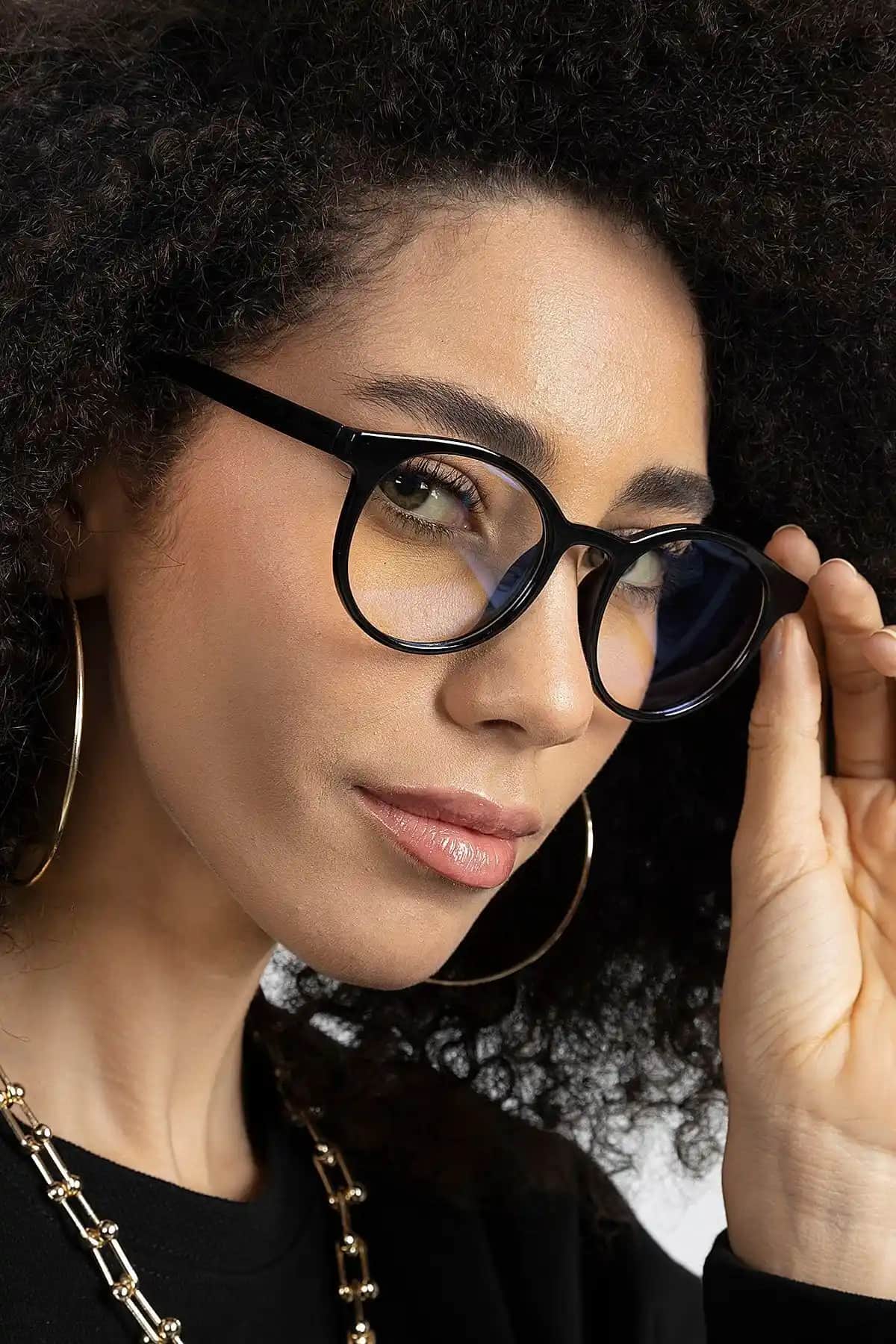 Polo55 Siyah Yuvarlak Spor Gözlükleri: Şıklık ve Göz Koruma Özellikleri