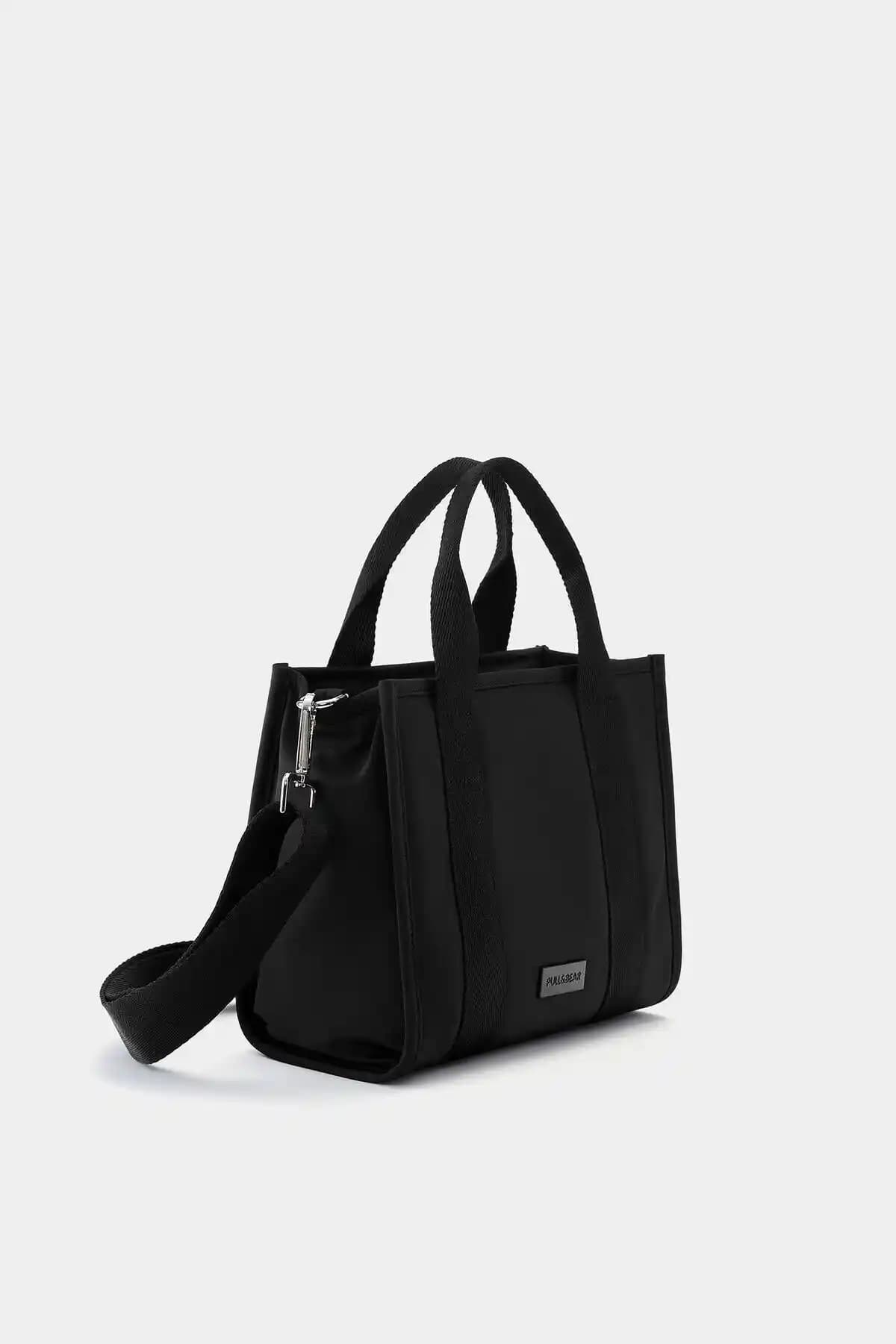 Pull & Bear ve Stradivarius Mini Tote Çantalar Karşılaştırması
