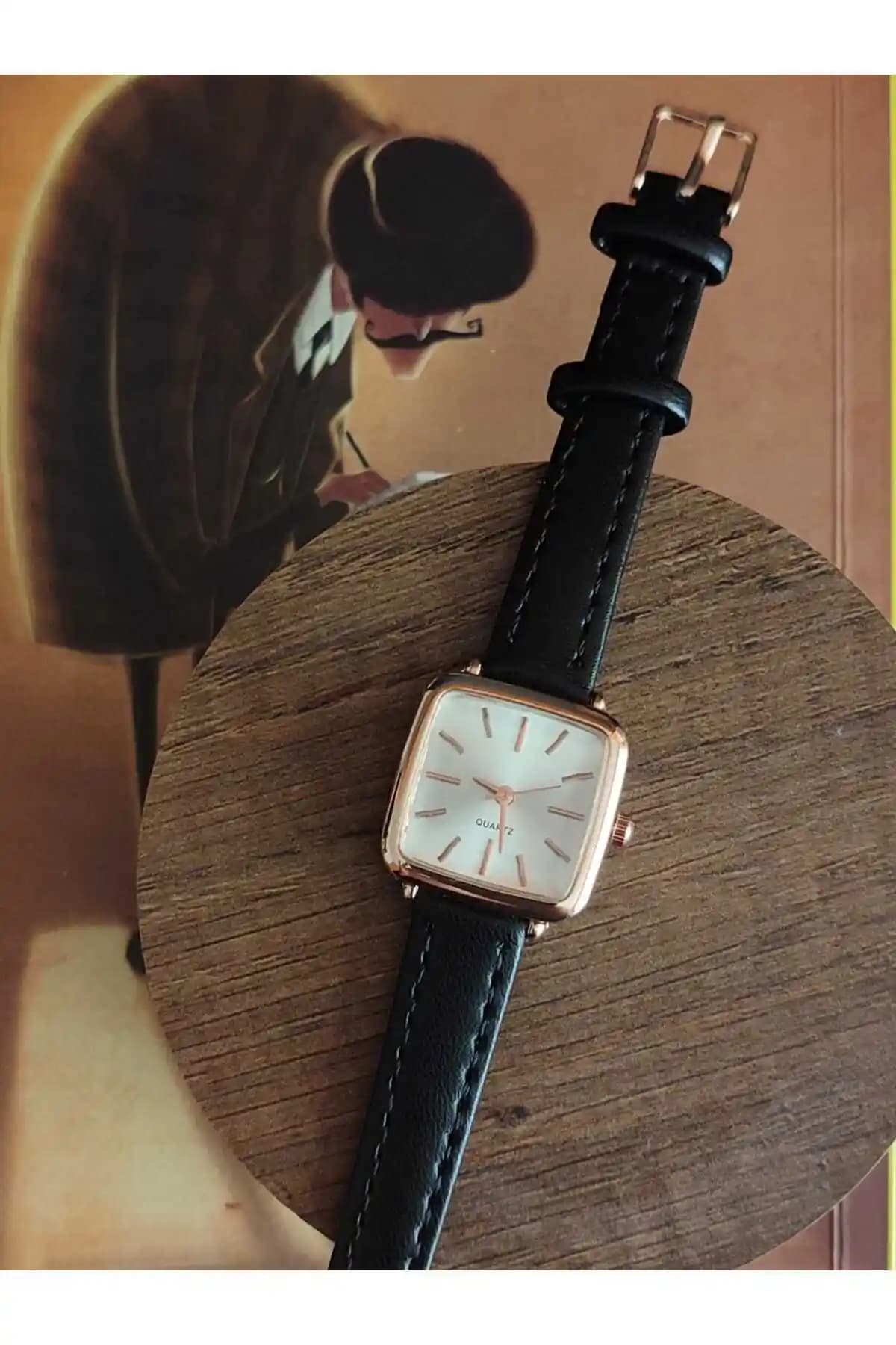 Ricardo Minimal Deri Kayışlı Kadın Kol Saati: Şıklık ve Fonksiyonellik Bir Arada