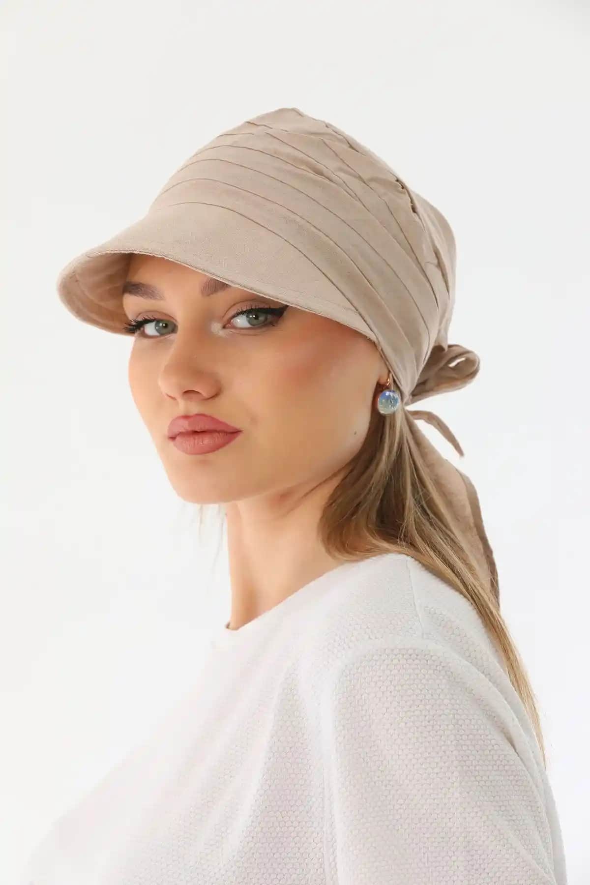 Ritagarcia Safari Bağlamalı ve Tuplepie UV Koruyucu Vizör Kasket Karşılaştırması