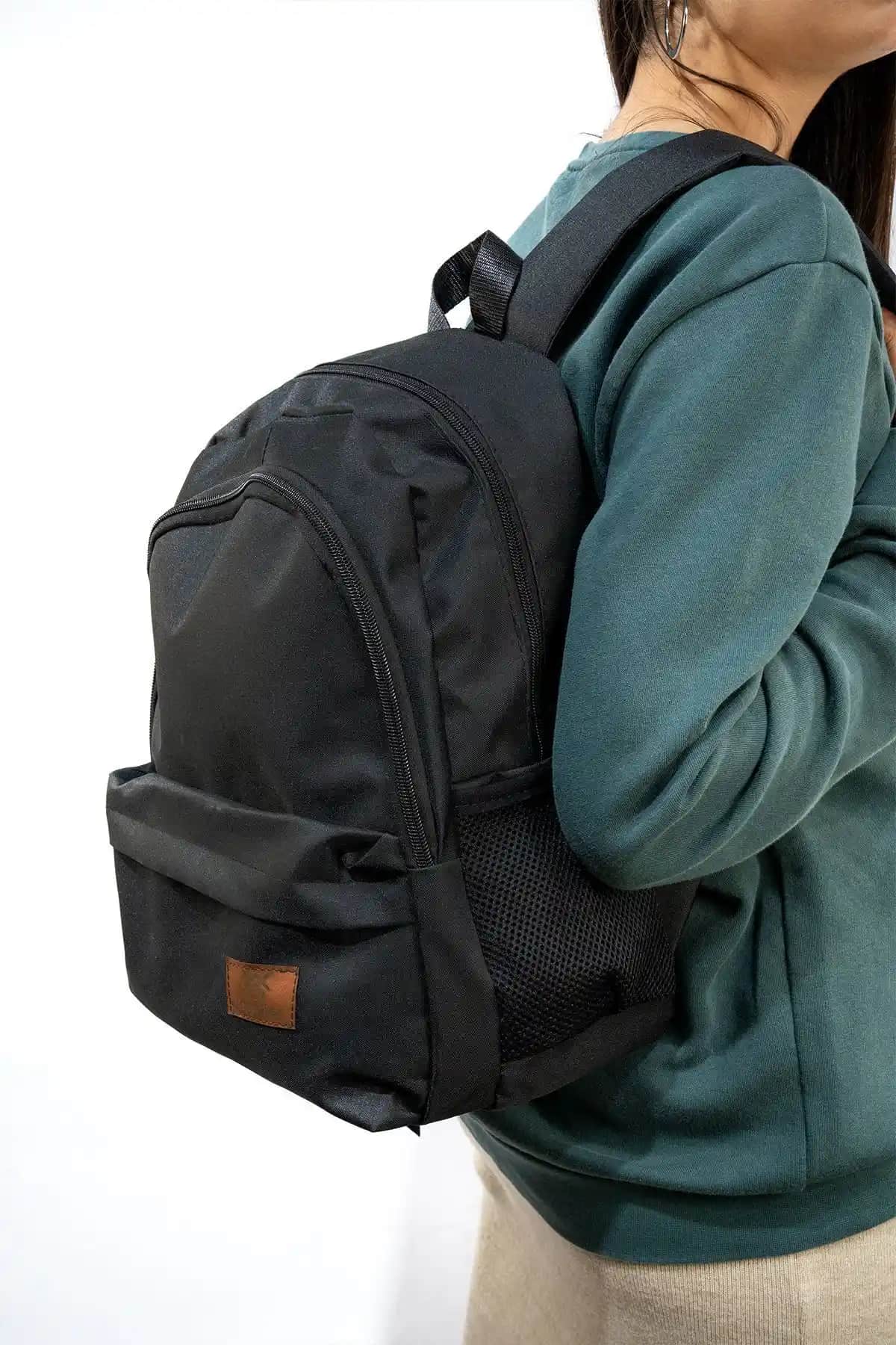 Rosmod Siyah Unisex Sırt Çantası Günlük ve Spor Aktiviteleri İçin Modern Tasarım