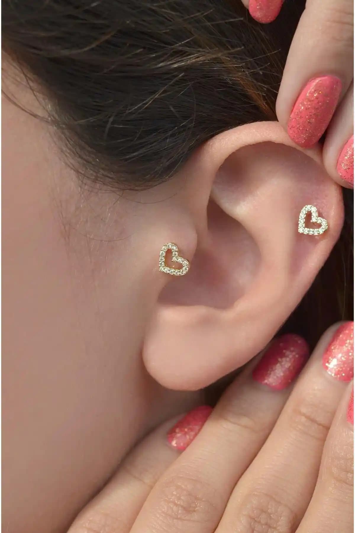 Sacce Gold Kalp ve Mini Çiçek Piercing Karşılaştırması Hakkında Detaylı İnceleme