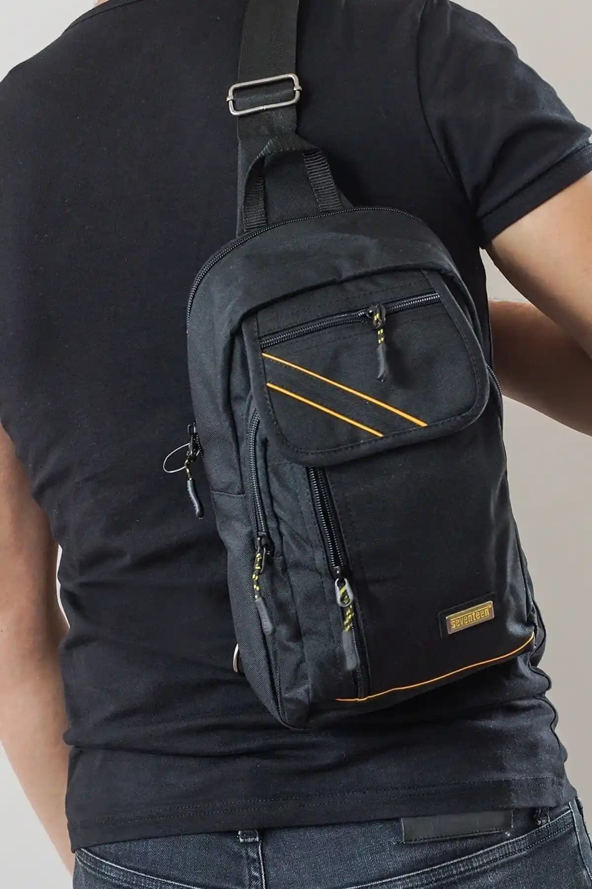 SEVENTEEN Çapraz Sırt Çantası: Su Geçirmez, Hafif ve Çok Bölmeli Günlük Kullanım Çantası